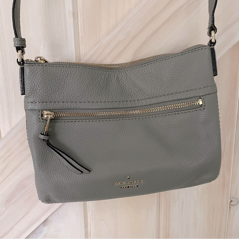 Kate spade crossbody - Picture 1 of 8